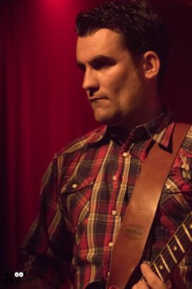 24.10.15 - Nguru & Rude Tins