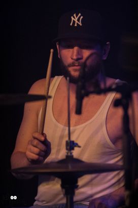 24.10.15 - Nguru & Rude Tins