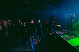 18.11.22 - Kind Kaputt | Kontraire 